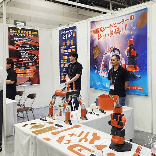 タペストリーを制作させていただいたお客様のブース